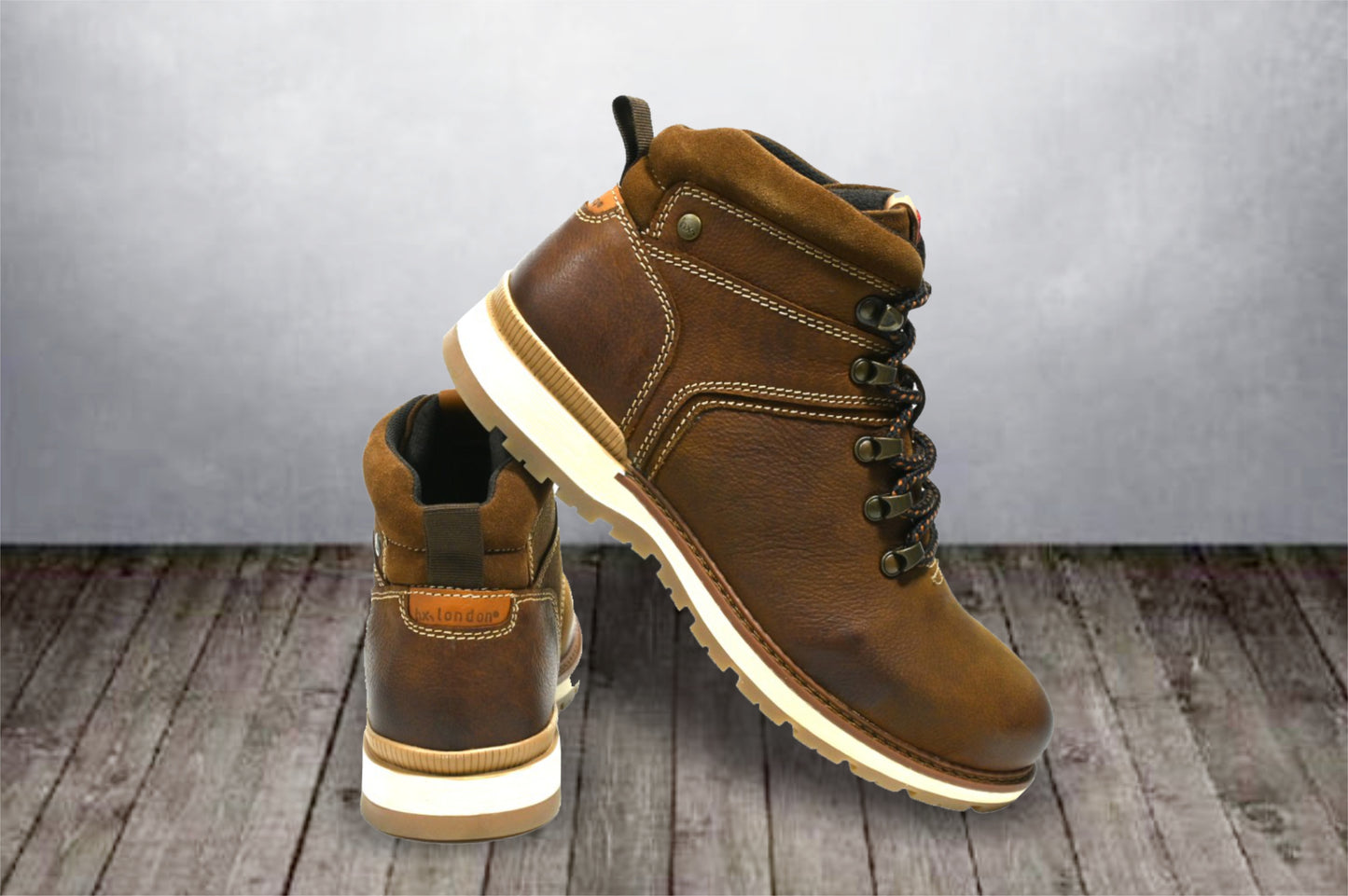 Tan Leather Round Toe Mid Top Lace-Up Boots